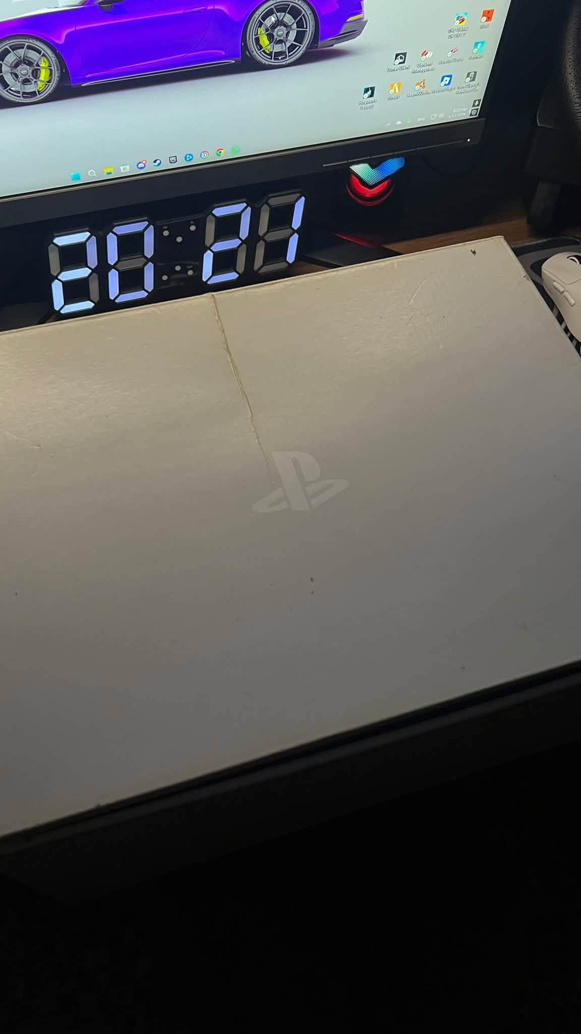السلام عليكم
للبيع *PSVR* 🎮🔥

نظارة واقع افتراضي PlayStation VR بحالة ممتازة، استعمال خفيف ، وياها كل أغراضها الأصلية (الكاميرا + الأسلاك + الجهاز + يداتها الاصلية) .

تشتغل على بلايستيشن 4 و بعض الالعاب من البلايستيشن 5 و مجربة 100% بدون أي مشاكل 💯.

مناسبة للألعاب والتجربة أول مرة بالـ VR 👌

السعر: (220 الف) وبيها مجال.

الموقع: (بغداد - حي الجامعة)

للتواصل خاص 📩 أو واتساب :
***********

نظيفة حيل و استخدام قليل 🔥
