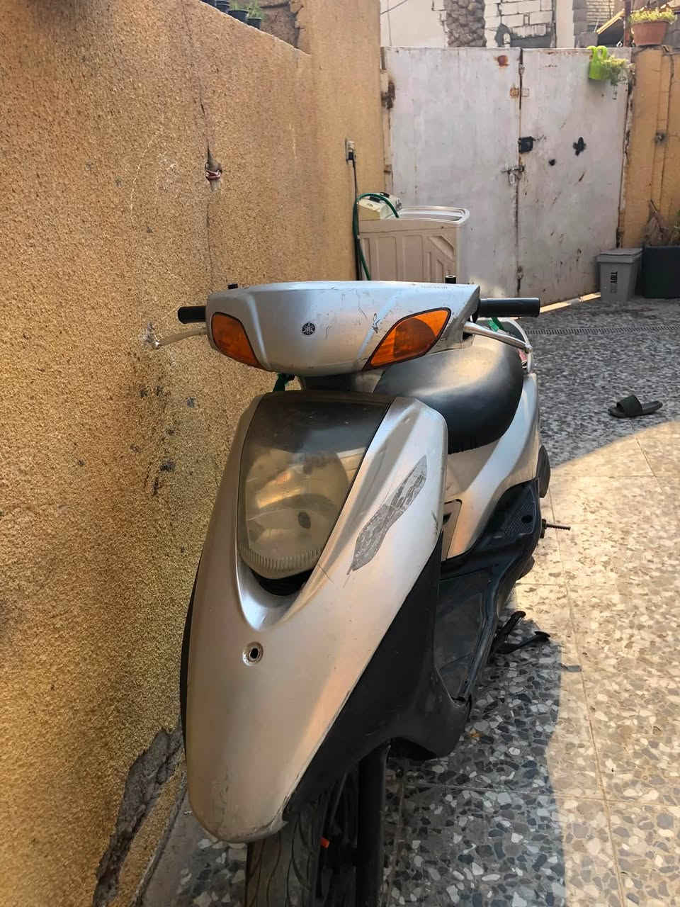 دراجه بريز دراجه خير من لله ❤️ كهربأيات شغاله مكينه ناعمه وحلوه بس طاكه الصالنصه 
مكاني بغداد بياع قرب تقاطع درويش السعر ٤٠٠ وبيهة مجال بسيط 
رقمي ***********
