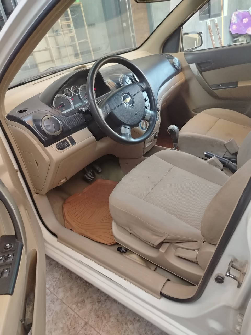 السلام عليكم
افيو للبيع موديل 2008 خليجي بدون صبغ فقط دوس وبيها شخط بالباب الخلفي رقم بغداد تحويل مباشر
السعر 60وبيها مجال للاستفسار
***********

