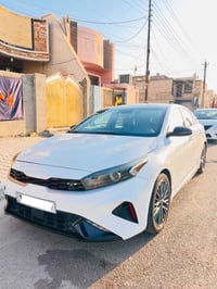 كيا فورتي ٢٠٢٣وارد امريكي حادثها فقط بنيد بدون دواخل ومبدل اصلي  رقم ب...