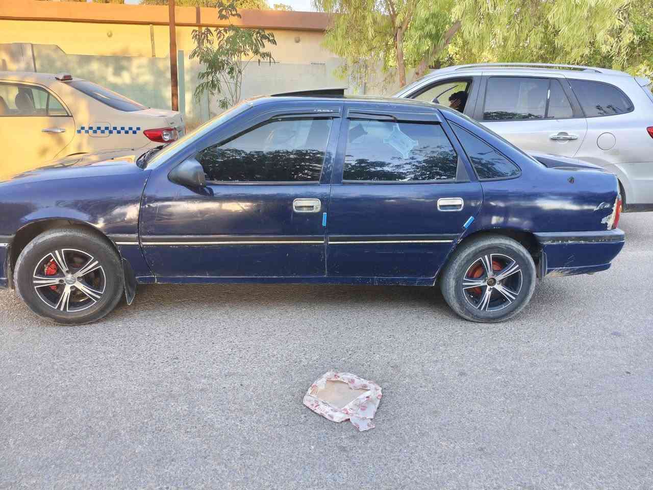 ئۆپڵ ڤیکترا
گێڕ مەکینە داروو بەرد بەشەرت
تایەی 100 /70 
ناوی لۆکە 
خایساتی نیە قەترە
سەنەوی خواری هەبوو ون بووە
بە علوج ئەیفرۆشم 
کەفیلی ماڵی مەدەنی ئەکەم
یەک چامەلغی دواوەی بۆیاخە 
سەیارەیەکی پاکوو جوانە ماڵی دۆستە دینار مەسرفی نیە
شوێن سموود 
16 گەڵاو مەعامەلە 
***********
