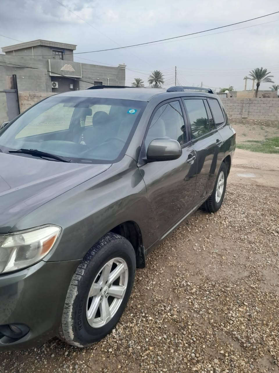 هايلندر للبيع ٢٠٠٨ امريكي محرك ٦ محزمه السعر ١٢٠ رقم *********** مكانه الرمادي الرمادي, الأنبار
