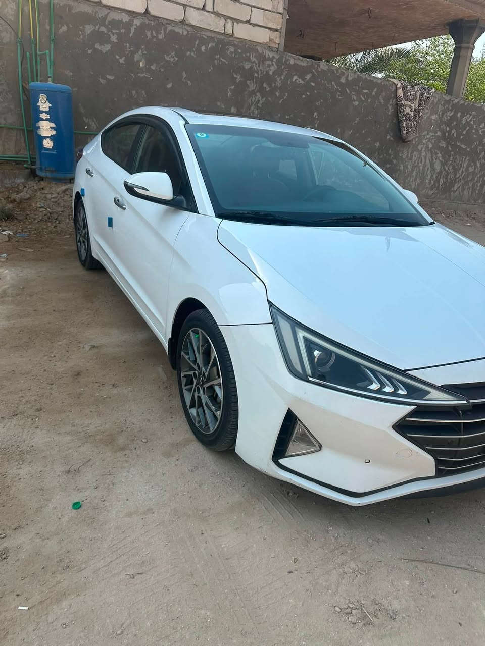 سلام عليكم
الانتره 2019
 خليجي
(كفاله عامه شرط السونار) 
رقم بغداد نكليزي بسمي
ماشيه (70)
مكينه 2000 دوش 
فول واحد عله واحد 
كشنات جلد قرميدي 
فتحه سلايت
 زنون
 بصمه
قطعتين تبريد
 تحكمات ستيرن
 مرئي شفط 
 شاشه كبيره 
 انضمة قياده 
يدات نيكل
حساسات امامي خلفي
السعر 153وبيه مجال 
مكان (السياره كربلاء طويريج )
***********

