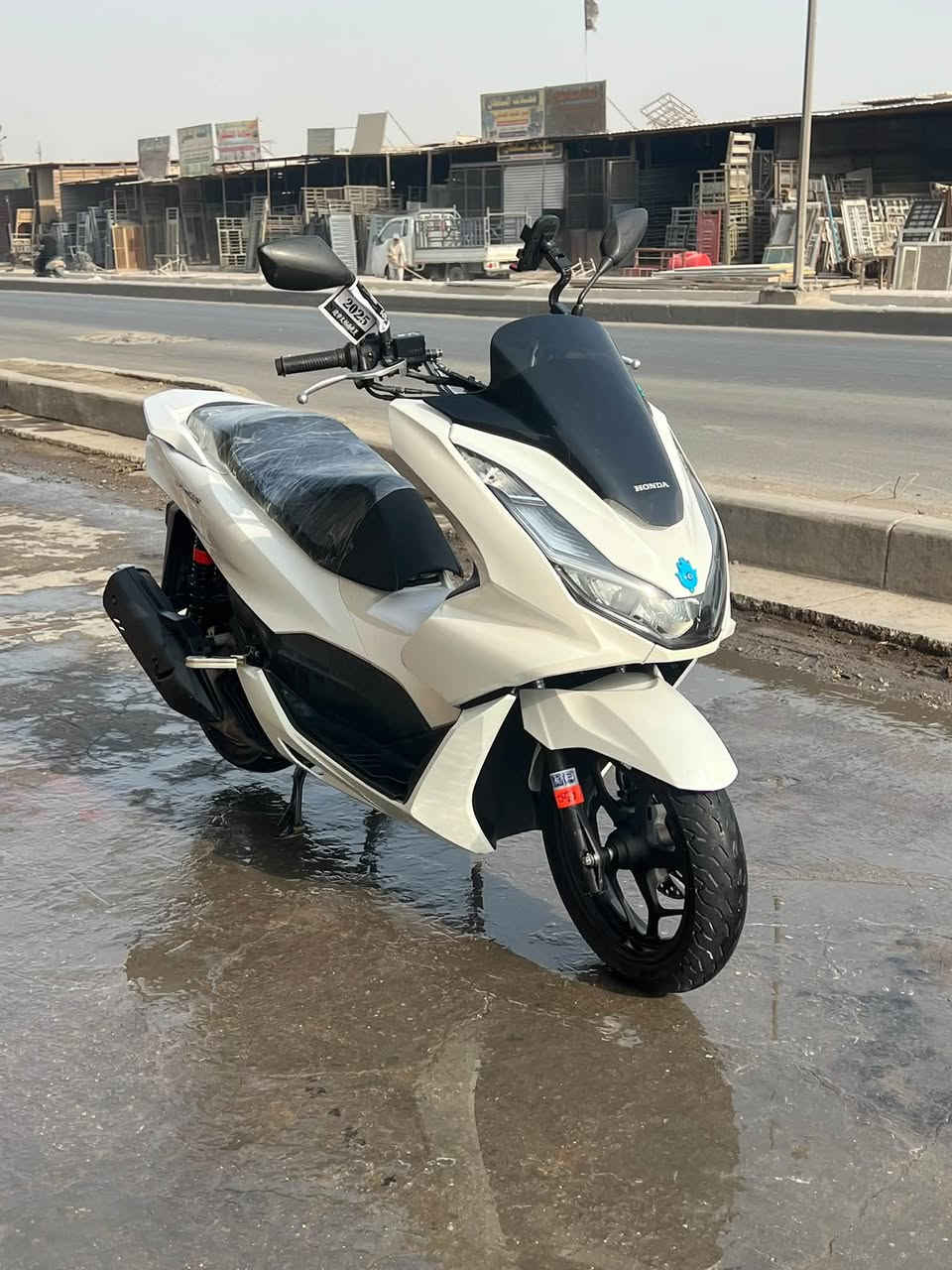 هوندا • PCX • سكوتر