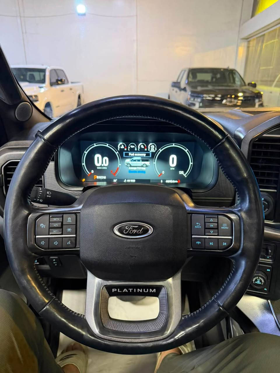 F-150 بلاتينيوم • هايبرد دفع رباعي • ٤٦٠٠٠ ميل