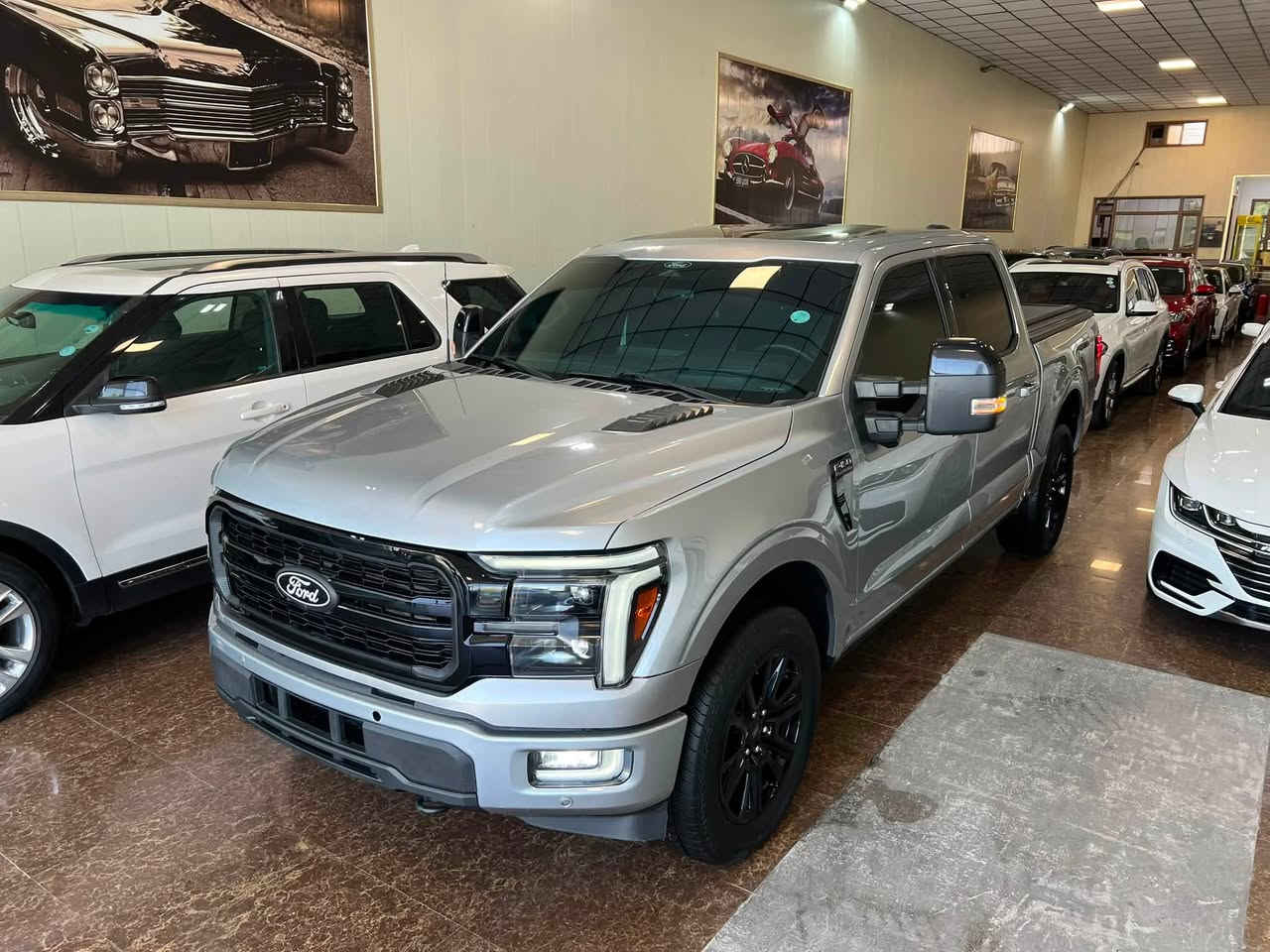 Ford F150 PLATINUM 3.5T

مواصفات امريكي فول مواصفات 
موديل ٢٠٢٤ 

ماشي ٣٦٠٠٠مايل

بدي قصير باب طويل

سعر ٣٨٠$ورقة

اربيل معرض هاشم للسيارات 

***********
***********
