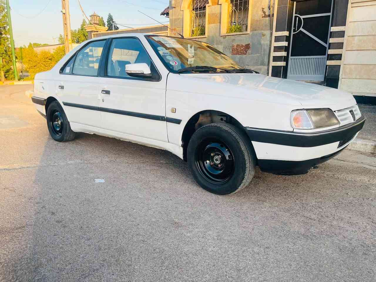 سلامً عليكم جيلكص ٤٠٥ مويل ٢٠١٠
بيها جاملغ بدون دواخل كير مكينه تبريد
تخم تاير مدوشمه عام 
رقم بغداد مصفره تحويل ثاني يوم 

مكاني بغداد الكرخ 
السعر ٣٧بيها مجال 
***********
شراي اتصل
