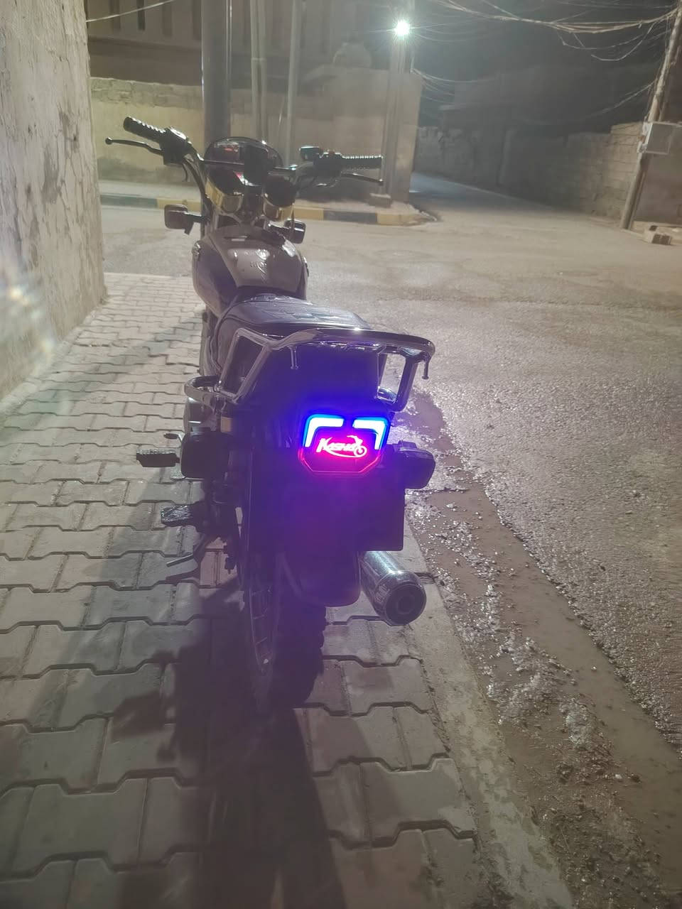 سلام عليكم دراجه نامه برو 25دراجه كفاله كهربائية محرك وكير وشاصي دراجه مابيه نقص شغل وطلع شعله ومعدل طيران مكان ديالئ دلي عباس سعر تصل ودلل ***********
