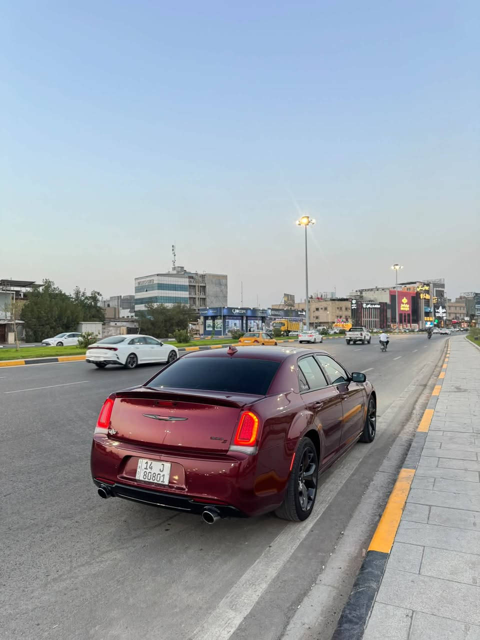 اوباما 2022 محرك 8 سلندر 300S
اوباما 300S موديل 2022 للبيع

السلام عليكم

للبيع او مراوس حسب الرغبه

اوباما 300S

موديل : 2022 اصل

8 سلندر 5.7

وارد امريكي تقرير (نسبة غرق ) + بارد بسيط السيارة جديدة بمعنى الكلمة

ألون كرزي ، بالسنوية (احمر غير محدد)

فول مواصفات عدة الرادار

رقم بصرة مميز 80801 بأسمي تحويل ثاني يوم عليها

كزوز

دبات سود + بوابات

مكان السيارة : البصرة

للاستفسار : ***********

