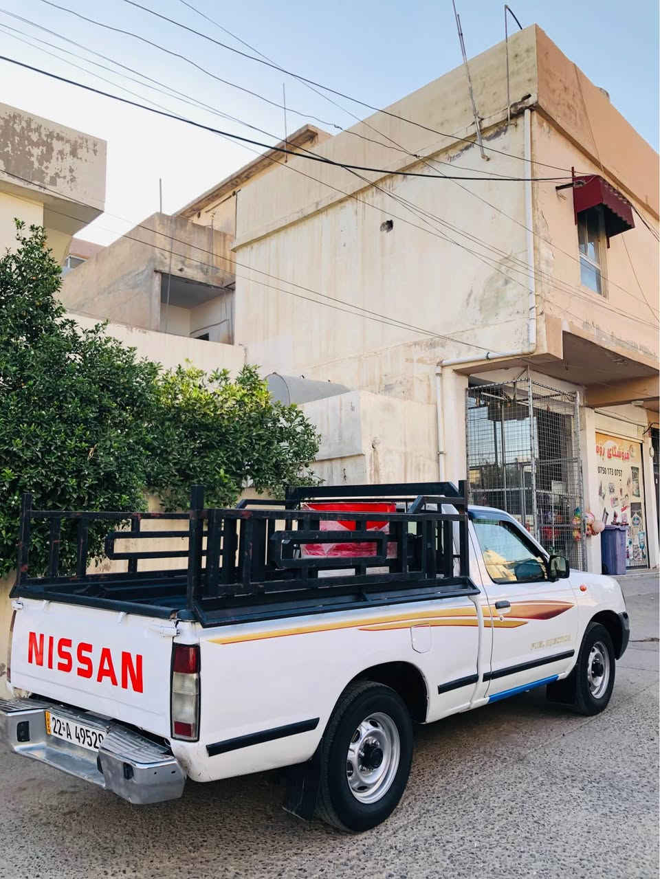 نیسان تاک ٢٠٠٨ ناو سور جام کارەبای نمونە لەجوانی. گیر مەکینە. تەقەو رەقە هەموو بەشەرت بی بۆیاغ هەندی کارتو ساردی هەیە. سەنەوی تاوەکو ٢٠٣١نویە هەزەری نویە. چوار تایەی نوی لەبنە بی مەسروفە.  هەموو فەسروفیکی لیکراوە. هەزەشه تازیە. بی مەسروف. کراوە
نرخ؛ ٨٩مەعامیلکی کەم     
ژمارە مۆبایل؛. *********** 
فایبەر وەستئاپ كويسينجاك, أربيل
