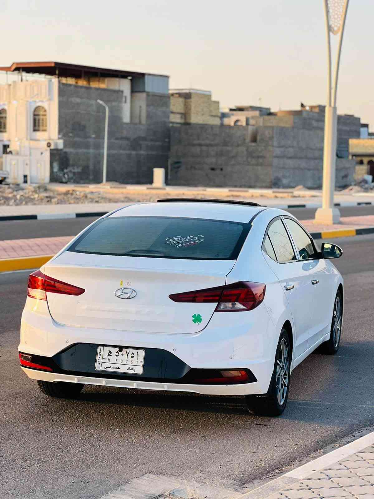 لنترا 2019 خليجي
معرفة بفول مواصفات اعلى مواصفات بل النترا
رقم بغداد  

  يدات نيكل
يدات تفتيح. ذكي بصمه
.شاشة كبيرة ابل كار بلي 
.صندوق ذكي يفتح عند القتراب منة
اليزر خلفي ضبابي. 
.نظام مانع ASR
.وضعيات القيادة.ECO
سياره اربع نضامات .   
Smart SPORT .COMFORT.
. المحرك: 4 سلندر، سعة 2.0 لتر 
. الإضاءة: كشافات LED أمامية وخلفية.
. فتحة سقف 
. التكييف: أوتوماتيكي ثنائي المناطق
. نظام فرامل ABS ونظام توزيع قوة الفرملة الإلكتروني
. تشغيل بصمة، ونظام تحكم مناخي
. حساسات ماميه وخلفيه
. نظام الدخول الذكي 
. الويلات مقاس 17
. مرايا جانبية قابلة للطي كهربائياً 
. مقاعد جلد ومدوشمها
دواخل صاج 
السياره حلوه
رقم ***********
.#السعر 142
بيها بارد ب 3مكانات 

المكان البصره
