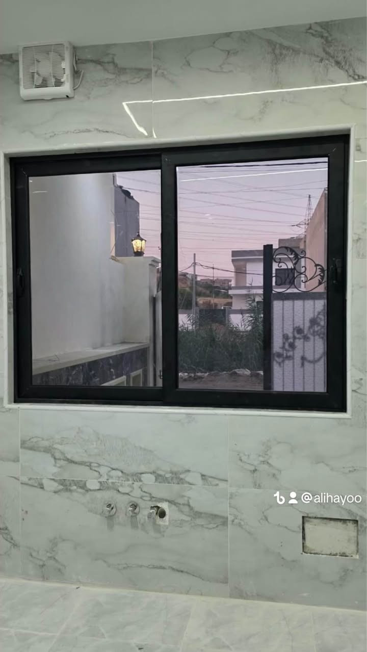 موصل حي العربي  ***********
جودة تدوم وسعر يناسبك 
إذا كنت تبحث عن شباك يجمع بين الأناقة، المتانة، والعزل الممتاز، إحنا نوفرلك أفضل تصاميم الشبابيك الألمنيوم بأعلى جودة وتنفيذ احترافي
✅ تنفيذ سريع وأسعار منافسه مع ضمان ١٠ سنين
ثقتكم هي سر نجاحنا. موصل, نينوى

