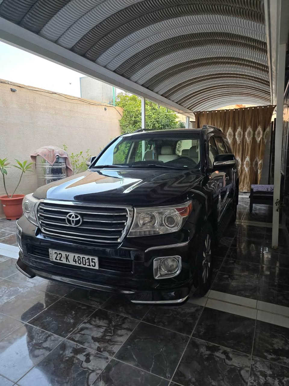 للبيع لاندكروز موديل 2012  8 سلندر 4600 كير محرك مكفولات صدر جديد بيهه مكانات صبغ 4 قطع سبب جراد وطخات بسيطه  رقم أربيل تحويل مباشر مكان سياره بغداد سعر 290 وبيهه مجال ***********
