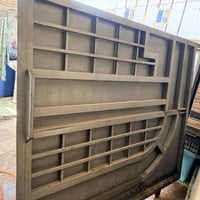 باب مستعمله للبيع بسعر 100 الف الاتصال على رقم 07712570021
