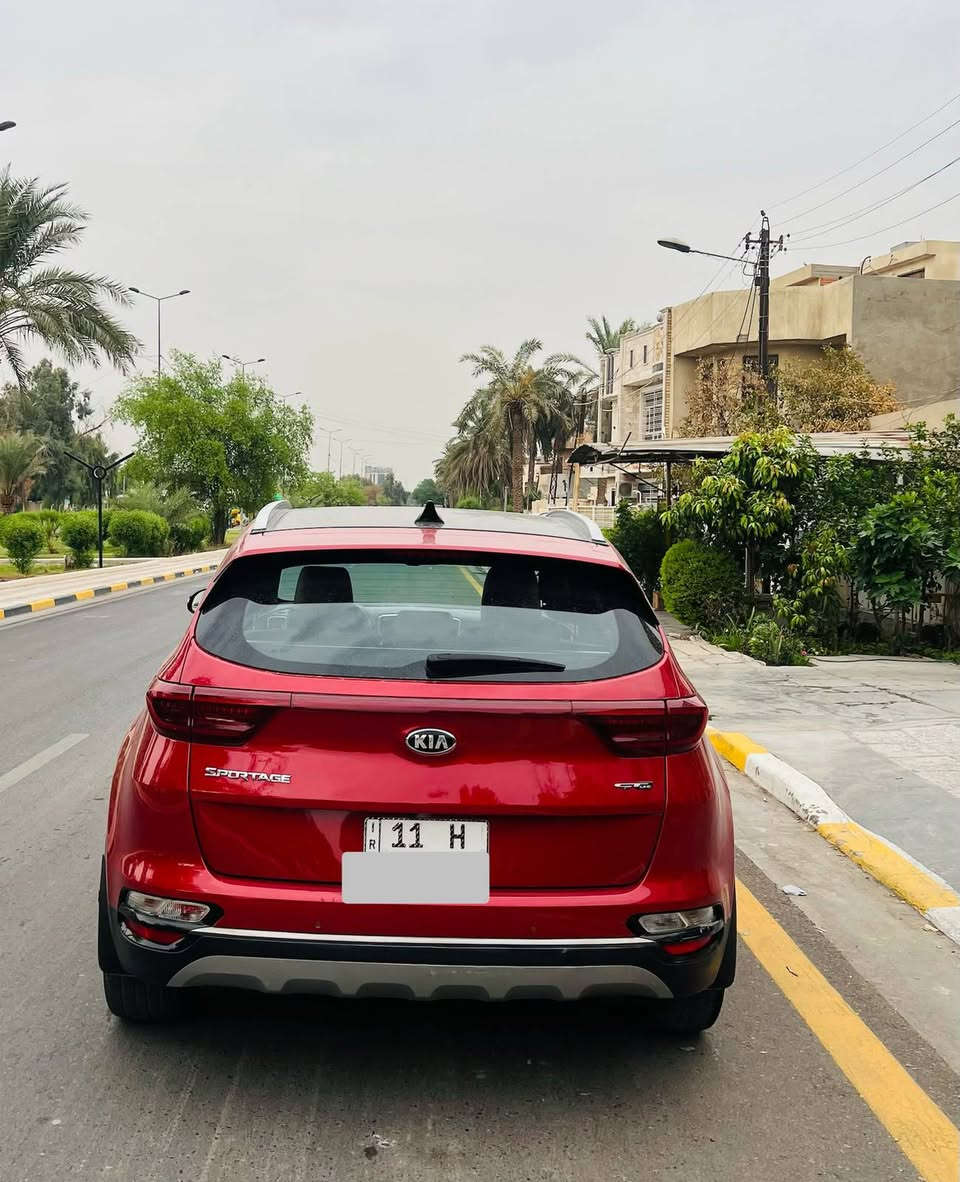 سبورتج خليجي
موديل 21 جي تي لاين 
ماشي 100 الف 
بيه صبغ دعامي امامي 
وبارد باب وره صدر 
محرك مفتوح 
محرك 2000 الفين دوش 
بنراما 
بصمه 
كراسي كهرباء 
جنطه كهرباء 
شاش نفكيشن 
رقم بغداد بسمي 
مكان سياره حي جامعه 
تلفون *********** سعر 172ورقه بيه مجال بغداد, العراق
