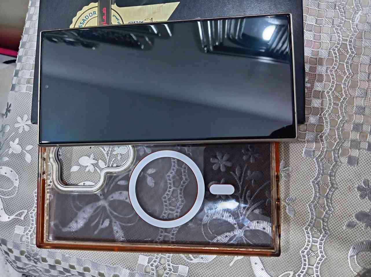 السلام عليكم سامسونك s24الترا ذ256 استعمال طالبه  7 اشهر للبيع جهاز نضافه 100% ما بي ولا زلغ محافظ عليه كامل ملحقات من كرتون وكيبل وراسيه شحن الي يعجبه يتواصل وتساب ***********  عنوان البصره ابو صخير تحياتي للجميع
