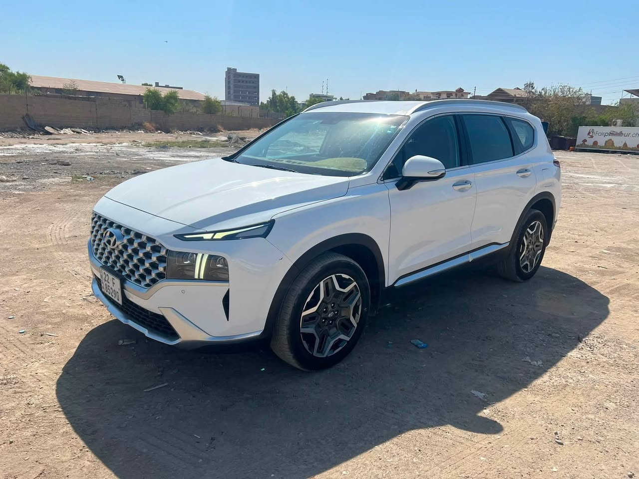 سلام عليكم
سنتافي موديل 2024 خليجي 
ماشيه 100km كلين سيارة باسمي شرط تحويل و غرامات 
سعر 295$ وبيها مجال للشراي 
للاستفسار اتصال على رقم ***********
