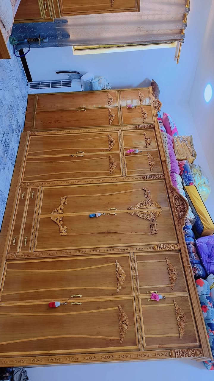 غرفه جديده ونضافه فول ومكاني ميسان حي العسكري  ولسعر مليون وميه 100وبيه مجال قليل ***********
