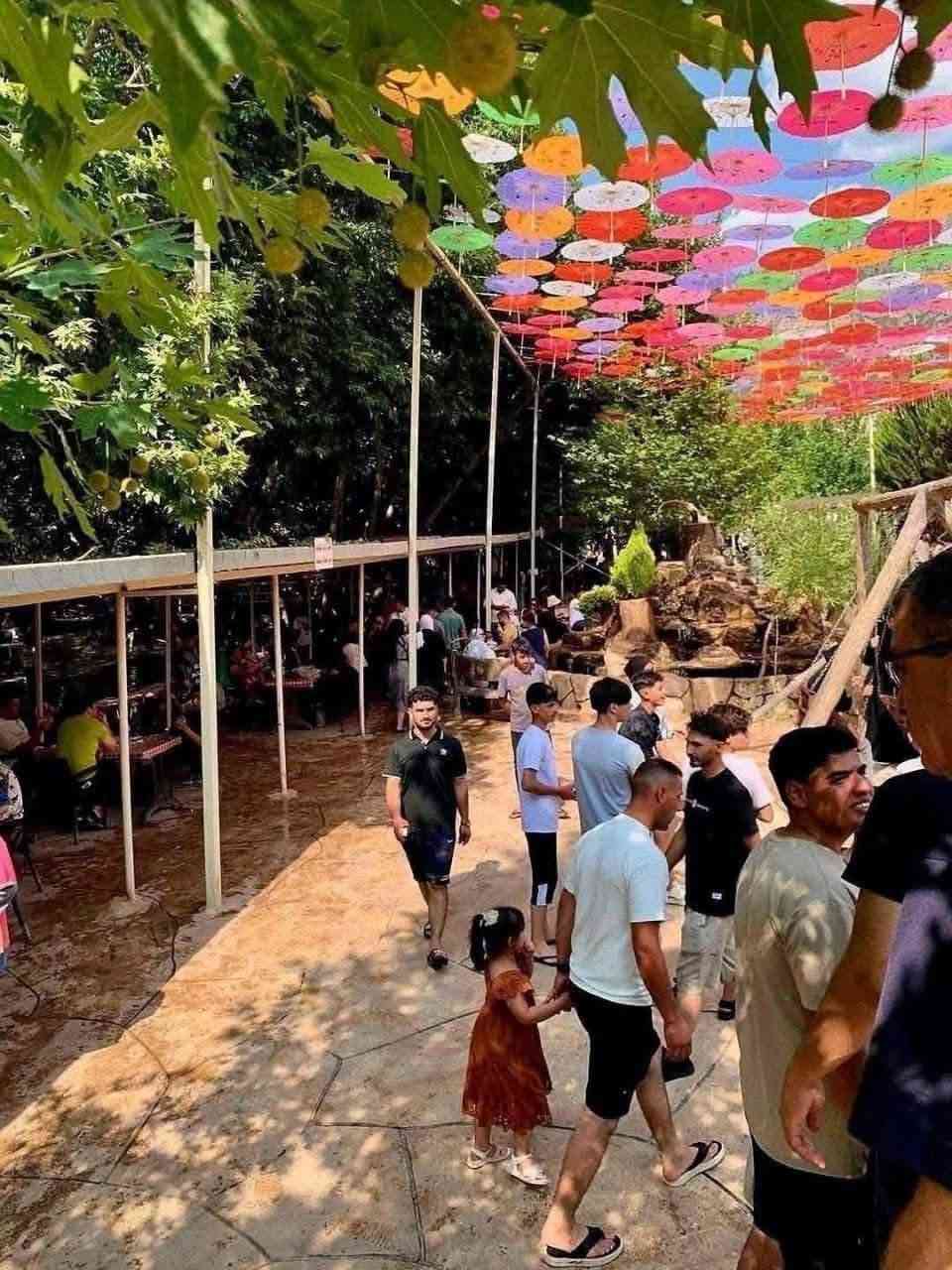 دهوك زاخو يومين 30 الف شامل نقل فندق فطار صباحي 
رحله الدهوك فقط 10 الف دينار
🔥 سفرة دهوك من الشرقاط / جنوب الموصل يوم جمعه 
🌿 استعدوا لأجمل الأجواء والطبيعة الخلابة في دهوك وزاخو 🌿
🚌 الانطلاق يوم الثلاثاء والجمعة
🎁 عرض خاص للمجاميع:
كل 10 أشخاص = شخص واحد مجاناً 🎉
💰 رحلة يوم واحد — 10 ألف للشخص
يشمل البرنامج: ✅ مصيف دشتتاخ – حدود تركيا 🏞️
✅ شلال شرانش
✅ مصيف سنوبر
✅ حديقة الحيوانات 🦁
✅ وجبة/استراحة في مطعم
✅ فاميلي مول دهوك
✅ كورنيش زاخو أو جبل زاوة حسب البرنامج
🚌 الانطلاق كل ثلاثاء وجمعة

🏨 رحلة دهوك وزاخو مع مبيت — 30 ألف للشخص
يشمل: النقل + المبيت + فطور صباحي ❤️
📍 اليوم الأول:
🌿 دشتتاخ – حدود تركيا
🌿 شلال شرانش
🌿 مصيف سنوبر
🍽️ مطعم
🏨 ثم التوجه إلى الفندق
📍 اليوم الثاني:
🌿 مصيف شيرانة
🌿 مصيف أشاوة
🍽️ مطعم
🦁 حديقة الحيوانات
⛰️ جبل زاوه
🏞️ سد دهوك حسب البرنامج
🚌 باص خاص للعوائل 👨‍👩‍👧‍👦
🚌 باص خاص للشباب 👥
❤️ نتمنى لكم رحلة جميلة ومميزة 
📲 للحجز والاستفسار: مراسلة الصفحة أو واتساب
☎️ ***********

☎️***********
