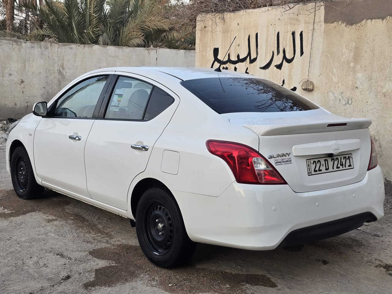 نيسان صني موديل 2022 اريبل سنويه ورقم جديد
السياره جاهزه 
بيها باب خلفي مبدل نفس الون  
السعر 97$
مكاني بصره ابو الجوزي
للاستفسار ***********
