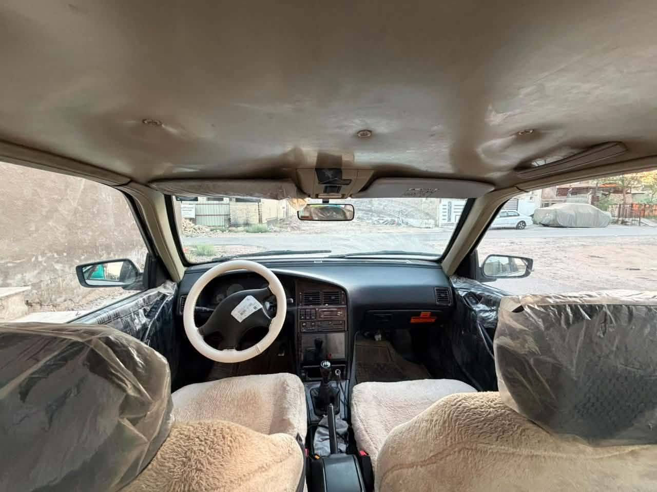 سلام عليكم بيجو بارص مديل 15 رقم بغداد انكليزي تحويل ثاني يوم بيها خياسات بالدوس وضربه بسيطه بالجاملغ الأمامي مامصلحه مكينه فرنسي جديده عارضها ب50 وبيها مجال بسيط للإستفسار ***********
