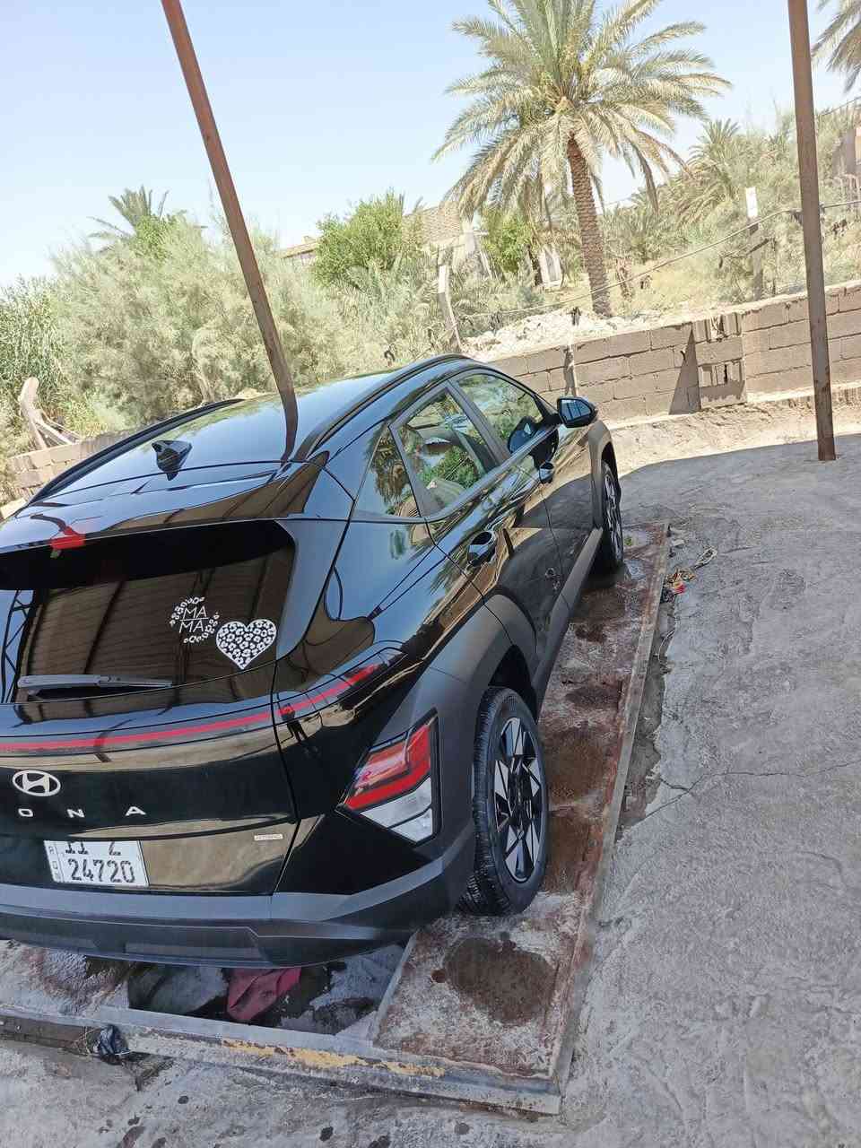 السلام عليكم
كونا 2024 امريكي
 لون اسود 
بدون حادث فقط  دعاميه اماميه
مرقم بغداد بأسمي
مواصفات
محرك 2000 دوش
بصمه
تشغيل عن بعد
شاشه طويله ديجتال
تبريد قطعتين
اوتو هولد
سياره جاهزه جديده خير من الله
مكان سياره بابل الكفل 
للاستفسار ... 
***********
