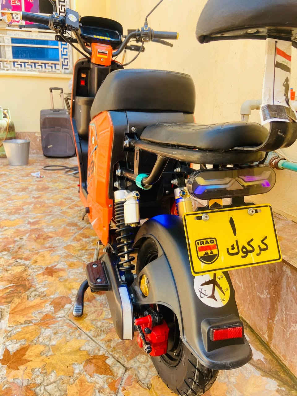 السلام عليكم
للبيع فقط 

ماطور شحن R9 مستعمل شهر جديد بعده شركه 

موديل 2026 جديد 
بصمات عدد 2 + سويچ 

سرعة 109 

باتريات ونلي الأصلي 

📍32 أمبير. 📍

باتريات عدد 5 

اشاير يمين يسار 

ضو عالي ناصي 

نظام بك R  ، رجوع للخلف📍 

ماطور نضيف جداً للجناية 📍

شاحنتو الأصلية مال الشركة ويا

ســـعــر 525 وبي مجال 

ه‍ـ  ***********
