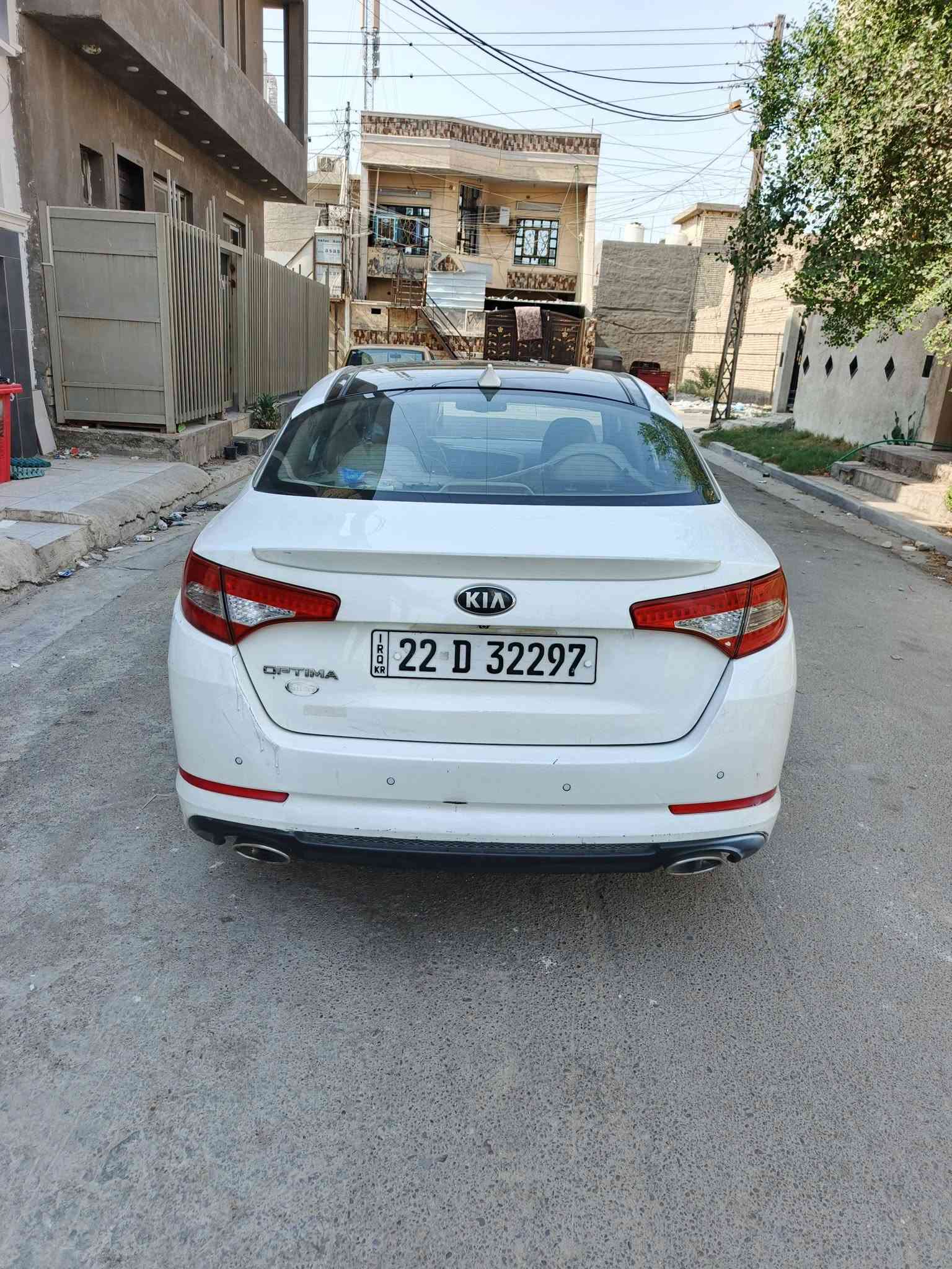السلام عليكم اوبتما 2013 خليجي  فول الفول VIP 1/1 مكينة 2400
مكينة 2400 دوش مكفولة من التنقيص والتبخير 
كير 6 نمر مكفول 
تبريد ❄🧊 + تدفئة 🔥
موصفات السيارة
1 بصمة تشغيل + بصمة ابواب +  بصمة جنطة 
2 نظام ترحيب عند الاقتراب 
3 اشاير بل مرئي + المرئي شفط 
4تبريد قطعتين ❄ + التبريد منفصل مناخين + ابيانو 
5  كشنات جلد + كشن كهرباء + خزن ميموري وضعيتين 
6 بنوراما طكتين 
7 لد امامي نهاري + ليلي + لد خلفي 
8 كامرة 360 درجة + حساسات خلفية 
9 داخل صاج 
10 نظام ECO اقتصادي فول + NORMAN عادي 
11 فول تحكمات استيرن + نظام قفل سرعة + شفتات 
12 دبل كزوز
13 زراكات مان مي 
14 عدسات في المازدة عدد 2
15 نظام مانع انزلاق + ABS
16 5 ويل كب + تخم تاير جديد + ويل 18 
(لغود + شواصي + حوض + تكم + ايرباك مكفولات بدون دواخل ) 
(صبغ نص الجاملغ الخلفي + نص الباب كلير الخلفي بدون معجون)
سنوية 2031 + رقم جديد + هزة بسمي تحويل مباشر  
مكاني بغداد حي جهاد 
السعر 115 وبيها مجال للطيبين
