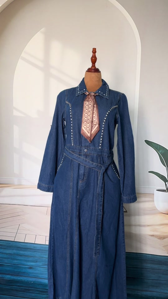 فستان جينز  القياسات(s-m-l-xl-2xl-3xl) لسعر 30 الف توصيل لكافه المحافظات 🚙 #ملابس_الموضة_الستايل_جميل #الشعب_الصيني_ماله_حل😂😂 #ملابس_بنات #فستان_جينز #فستان_العيد 

