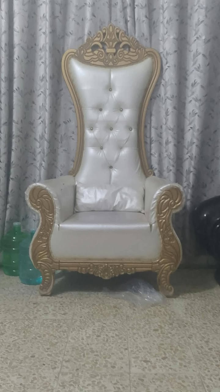 غراض صالون للبيع نظيفات كلمن وسعره ***********
