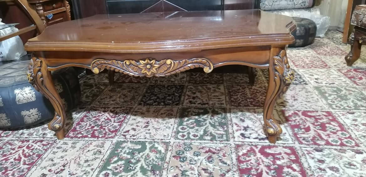 السلام وعليكم تخم ملكي مصري دمياطي اصلي 10 مقاعد مع الطبلات السعر مليون ونص وبيه مجال بسيط موقع جميلة 518 للتواصل *********** واتساب فقط
