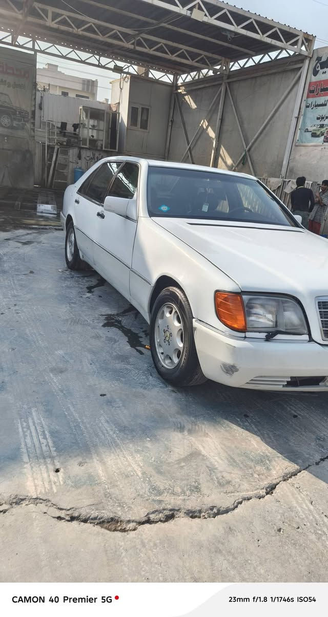 شبح مديل 1993
حجم 320

كير محرك بطه فيشه وبطل كفاله 

تبريد نقص غاز 

دوخال جديده جام يصعد ينزل 

كهربايات كلهه شغاله 

رقم بغداد بسمي 

سياره جاهزه 

47وبيهه مجال 

الموقع مدينت الصدر شارع اسجه 
***********
