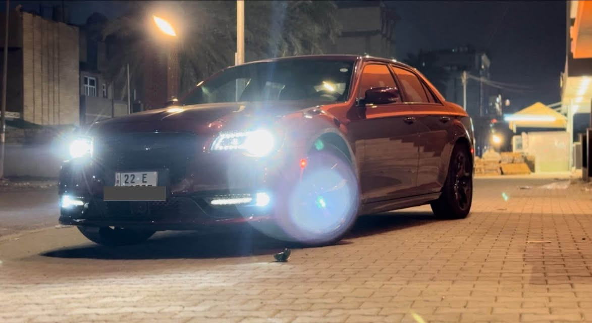 كرايسلر 300S وكالة هارلم كلين
السيارة مكفولة كفالة عامة من الصبغ والبارد كلين تايتل 
المواصفات : سقف بانورامي 
تدفئة وتبريد المقاعد 
كامرة خلفية دوارة
مقاعد كهرباء 
تسخين الستيرن 
حساس امامي وخلفي 
رادار مانع التصادام 
مقاعد جلد
تحديد وتثبيت المسار 
كشن ميموري 
محرك V6 3600 CC
الممشى: 19,000KM
الموديل:2023
مغلفة PPF جيوشيلد 
مكان السيارة بغداد 
السيارة زيرو جديدة ورقم شمالي 
  السيارة باسمي تحويل ثاني يوم 
السعر ٣٦٥ وبيها مجال
للاستسفار على الخاص 
او الرقم على الواتس ***********
