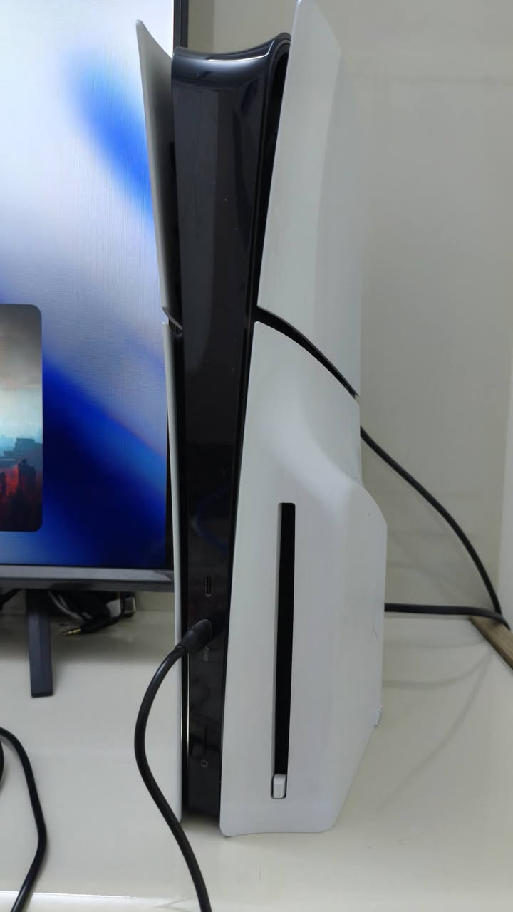 السلام عليكم
Ps5 slim 
اوربي نظافة فووول كامل ملحقات ضمان سنة باقي ٧ اشهر سوفتوير من الخيال ستور (عمارة الجادرجي)
جهاز نظافة فول الفول تجي تفحص وتشوف بعينك
+يو بي اس فاربر ١٥٠٠
+قرص Dying light هدية
السعر ٨٥٠
مكاني الشعب او حي اور 
واتس اب ***********

