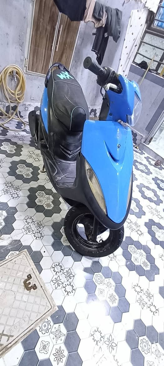 السلام عليكم ماكس عدله للبيع كفاله عامه لون سمائي مختمه مكانها حله شاوي سعرها 600 بيها مجال شيء قليل ***********

