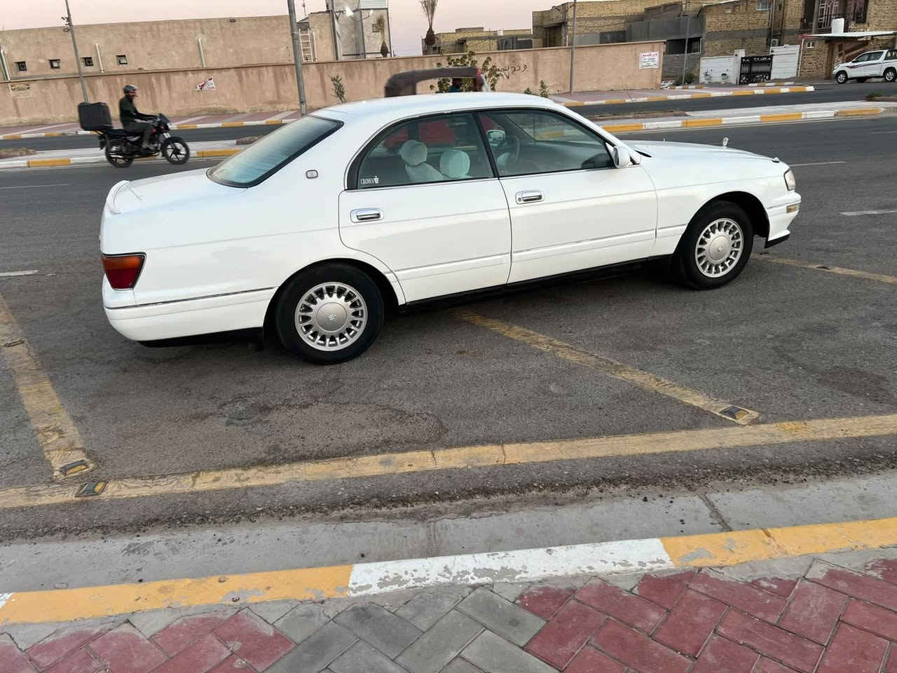 السلام عليكم بطه فصل موديل 95/بسمي رقم انبار انكليزي مشروع وطني سنويه جديده2031 وداخله هزه السياره كفاله عامه عده صبغ جماليه فقط كير مكينه حداديه تبريد كلهن كفاله السعر 60وبيه مجال مكاني واسط الكوت 
***********
