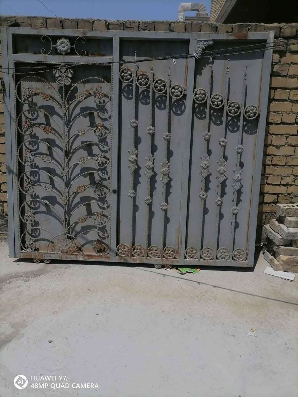 السلام عليكم باب حديد نضيف للبيع المكان بغداد مدينة الصدر  قرب مطعم وليد ابو لكص للستفسار على لرقم *********** بغداد, العراق
