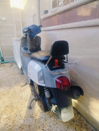 ماكس بوليس للبيع دراجة حلوة مكينتها خرسة  تخم تاير جديد كهربائيات كلها...