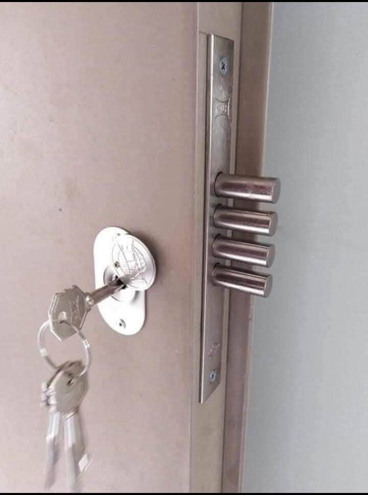 🏡✨ بيتك يستاهل شغل يليق بيه

خدمات صيانة وديكور متكاملة في بسماية
نقدملكم شغل مرتب، نظيف وبأعلى دقة، من أبسط الصيانات إلى أعمال التشطيب والديكور.

🔧 خدماتنا:
❄️ صيانة وفتح وشد السبالت
🔥 صيانة وتبديل السخانات
🎨 جميع أعمال الديكور والصبغ
📹 تركيب وشد وصيانة الكاميرات
🚿 أعمال الصحيات والصيانة
⚡ إضافة نقاط كهرباء وتجهيزات الشقق
🚪 كيلونات وأقفال وأغراض بسماية الأصلية
🛠️ فتح وشد الكاونترات وصيانتها

📍 بسماية
📞 للحجز والاستفسار: ***********

ثقتكم غايتنا… وجودة شغلنا عنواننا.
⭐ نشتغل بإتقان حتى يكون كل تفصيل ببيتك بمستوى تطلعاتك.
