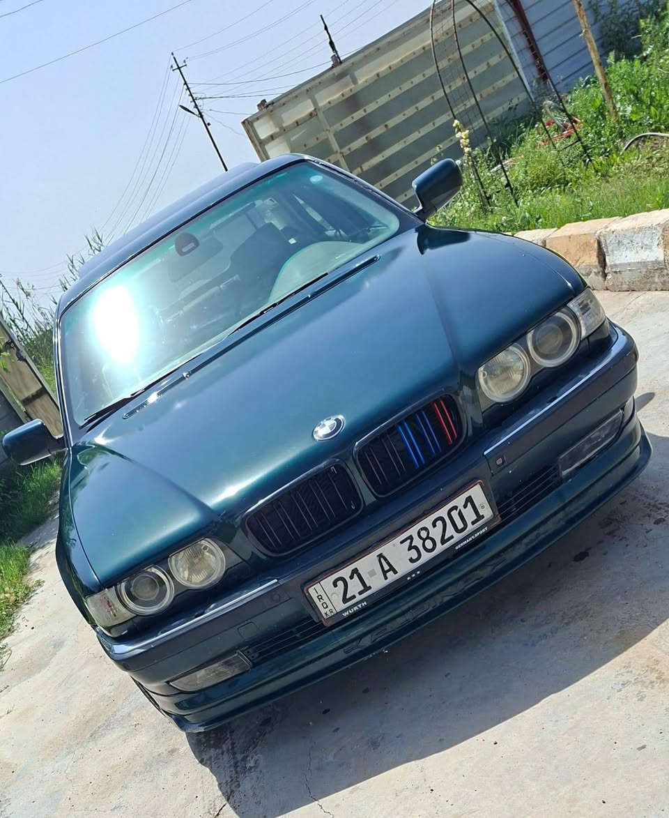 للبيع
*********** واتساب 

BMW 
حجم 744 دينمو هوة 
محدثه 2001 داخل وخارج ....
عليها ادامة كاملة 
محرك بلكات نوزلات مجاول دايفرام واتر بم قوايش رولات 
 مروحه كلج اصلي 
تبريد منضومة نقص غاز فقط
كمريسر فان ومنضومة كاملة 
اذان محرك اذان كير وادامة 
دهن كير اصلي 
شريط استيرن جديد مال كصة
دوس جدد 
محدثة داخل خارج m 
2001 
سيارة عليهاا ادامة كاملة 
غرفة نضامة 78% 
لايت عدسة اصللي زنون 
متحرك 
ويل اصلي شعاع 
سلايت جديد
سيارة كلشي مبدل بيها اصلي وشرط مال كصة 
وكشنات أمامية نضافة 50% 
كشنات ما بدلتهن ما حصلت نضاف
باقي كلة جديد ما عدى ما ذكرتهن 

حساسات جام 
حساسات أمامية خلفية
دبل جام 
مري كهرباء 
كشنات كهرباء 
شاشة قلاب 
سلايت شغال 
داخل بيجي 
لايت زنون عدسة 
دبل إشارة لد 
سوار لايت شمسي 
سيدي جنجر 
محرك 44 اصل 
كهرباء مكفولة ولا جطل 
سيارة مكفولة من ضربة 
نضام ABS 
قفل جام
تخم تاير ويل 
محرك جديد 
محرك لا صرف ولا دوانز ولا تنقيص جديد قبل فترة شادة
جنطه شفط 

نقص كنترول جام شمعات صدر 
نضافة كشنات أمامية 50%

السعر 80 وبيها مجال 
مكان سيارة بغداد
