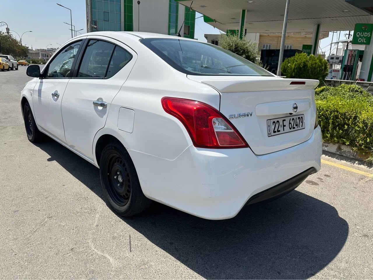 نيسان صني هندي
بدون تعديل بدون صبغ
‏موديل 2021
ماشي 85 km 
دفتر بنزين بي
سعر 109 بي مجال قليل 
رقم موبيل ***********
مكان سيارة كركوك كركوك, العراق
