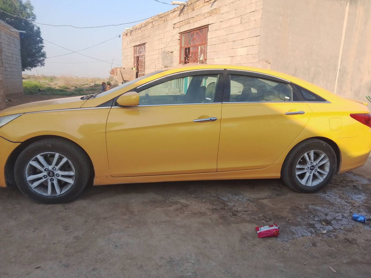 سوناتا امريكي 12موديل   حادثه باب سائق بدل لبل واحد بصمه تشغيل بسمي سياره سنويه 2031تنتهي مصفره هيه غرامات *********** سعر 95بيه مجال
