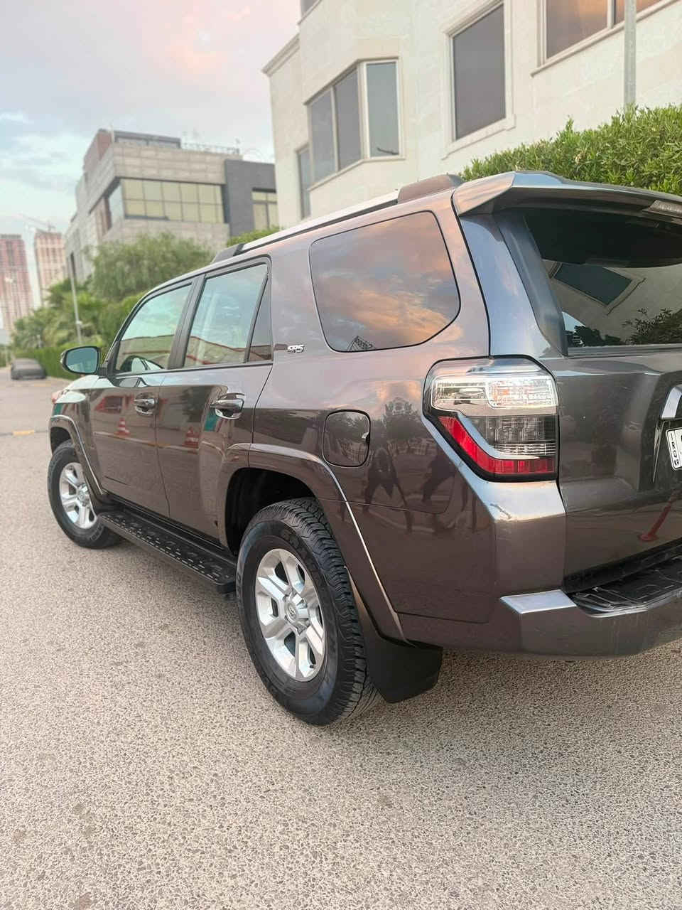 TOYOTA  4RUNNER   2021SR5 Premium
~ تويوتا 4 رنر  
~ وارد أمريكا  
~ موديل 2021
~ محرك 6 سلندر  / V6 
~ دبل أكسلة  4WD 
~ مواصفات SR5 
~ شاشة كبير  
~ كاميرا
 السعر283💵$
~ كشن جلدة كهربائية 
~ ويل كب كرومة 
~ حجم تايرات ١٧🌀
~ 7راكب 
~ ماشي45 ميل 
~ إيرباگ ستيرن راجع  شركة 100%  
‏شارع فلسطين ***********
 الاستفسار عن طريق الاتصال او واتساب
غير متواجد ماسنجر
