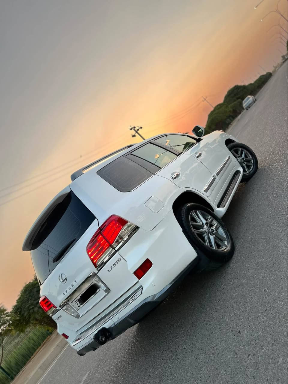 lexus lx 570 2010
کوردی /
مواسەفات / 1/1
مەکینە /  v8 5.7  کەپس
ڕۆیشتن/ 188
 
شکل گۆڕاوە بۆ 2015

       ڕقم سنوی نوێ 

ناونیشان/ هەولێر
واتساپ/***********

عربی/
مواصفات/ 1/1
2010 محدث الی ۲۰۱٥  

بــــــــدون ایرباك 
محرک /  V8 5.7
ماشی / 188 الف کم
ڕقم سنوی جدید 

عنوان/ اربیل
واتساب/*********** أربيل, العراق
