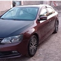 للبيع او المراوس جيتا لون مميز موديل ٢٠١٦ محرك ١٨٠٠ تيربو ضربتهه دعامي...