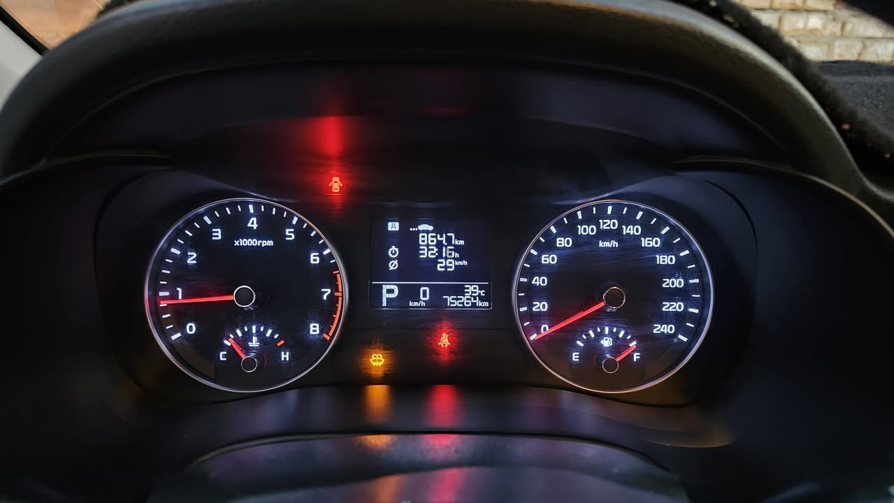 سيراتو 2021/ مرقم بغداد و بإسمي/  مكاني بالكوت
خليجي/ ماشية 76000 كلم
مكفولة من الصبغ والبارد
ايرباك امامي عدد 2
تبريد قطعتين
حساس خلفي
تحكم ستيرن جهتين
اشارة جانبية بالمرايات
ملاحظة/ صور السيارة و السونار مالتها بالمنشور شوفهن و بعدين قرر
سعرها 145 ورقة
***********
