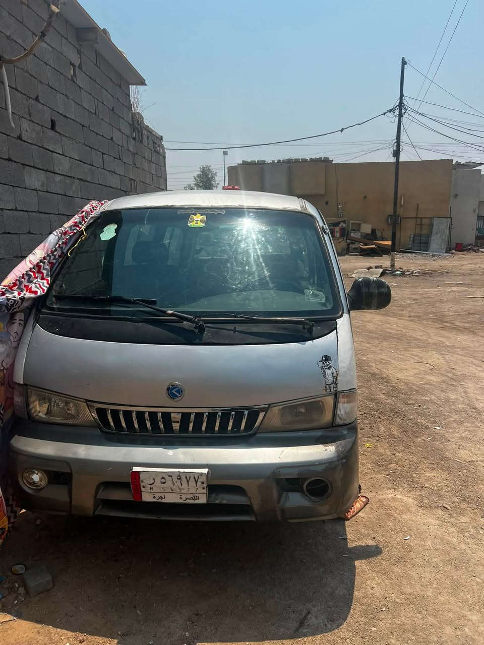 السلام عليكم كيا بريجو موديل 1996 سيارة جاهره مكينه گير تايرات تشغل وتتوكل السيارة نظيفه رقم بصرة سنوية تنتهي شهر العاشر وما ابيعلك اذا ما تحولها بأسمك ما اخلي السيارة بأسمي السيارة عليها غرامة 100 الف تنزل من السعر المكان البصرة حي الشرطة السعر 55 وبيها مجال للاتصال ***********

