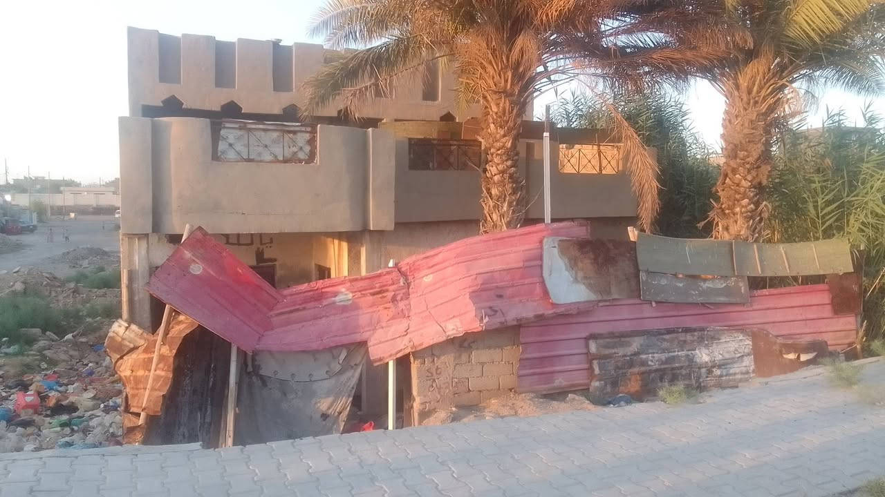 السلام عليكم
دار تفليش للبيع مساحه 200 متر الحصوه  بل4000 عل شارع ٣٠ شارع جامع مديحه للبيع سند جديد2026 
***********
