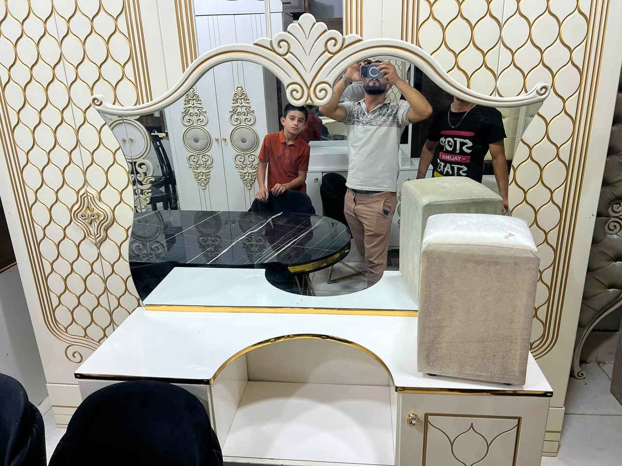 السلام عليكم يوجد غرف نوم تركي ٥ .٦.٧.٨.٩قطع مرتبه نقد واقصاد ونقل مجاني
***********
وتس***********
