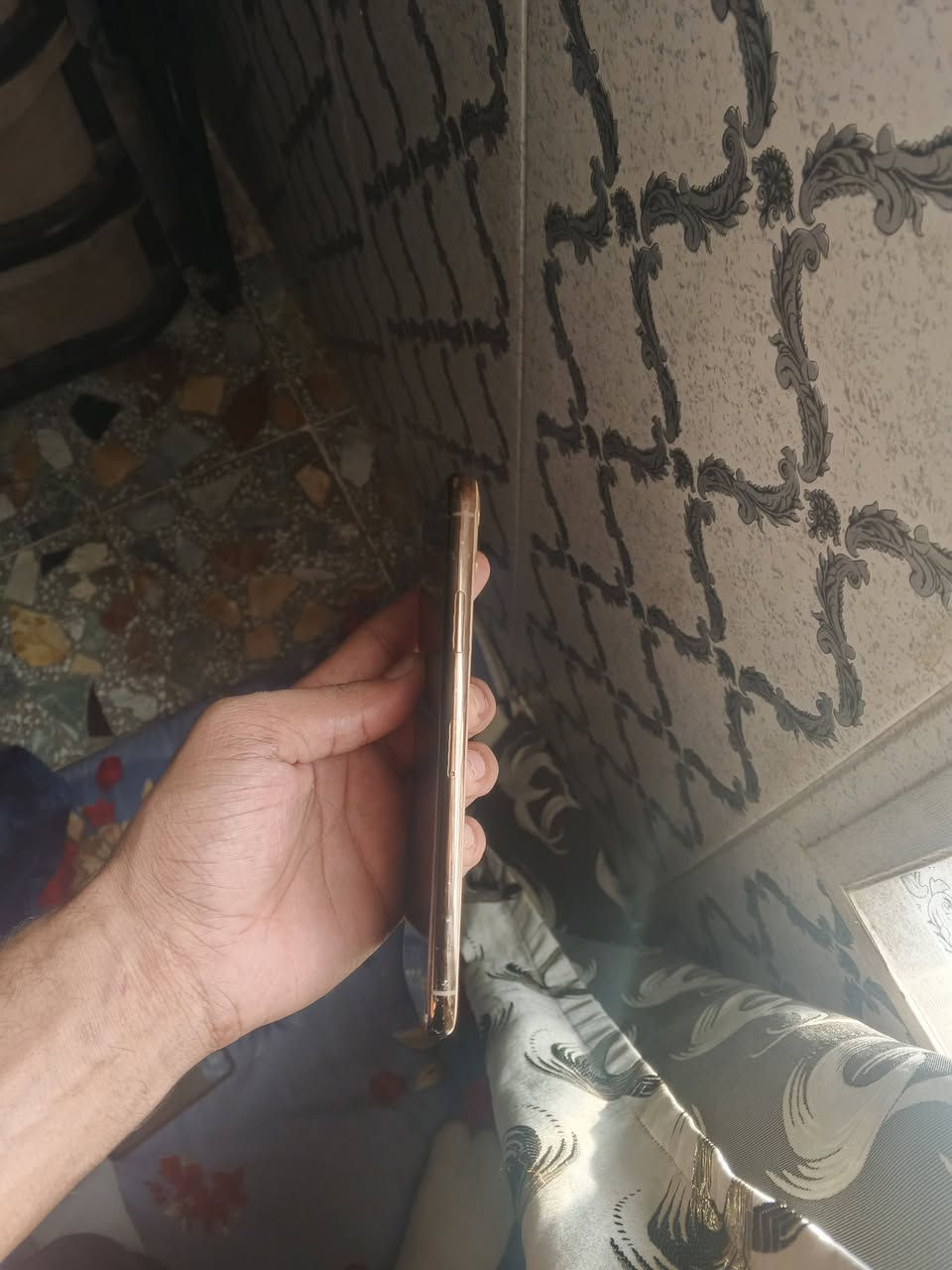11 برو ماكس ذاكرة ٢٥٦ بطارية ٧٦ آخر تحديث محدث  نموذج M شرط شرق أوسط يعني لا أوربي ولا امريكي 

ما مفتوح ابد بسبب التحديث واكفة بصمة ويرادلها برمجه 

كامرة 2X بيها خط الباقيات كلهن شغالات 
وشاشه مثل مموضح بيها فطور من جوا 
سعر 150 قفل مكاني بغداد جسر ديالى الجديد 
رقمي ***********
